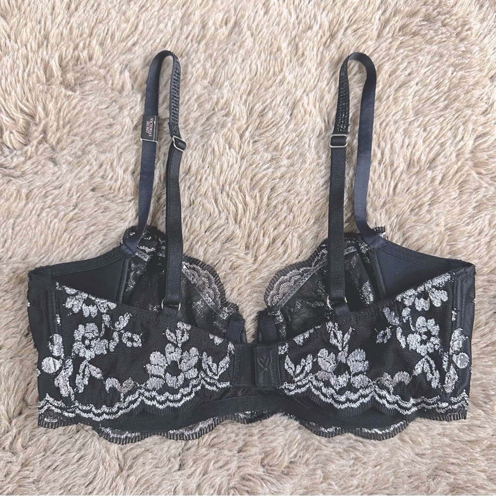 VS Lace Bra 32D - Picture 2 of 7